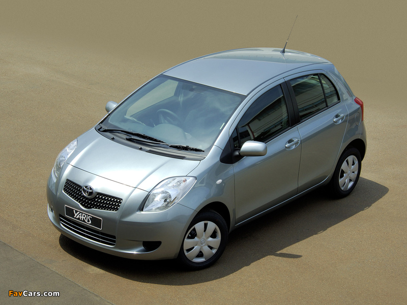 Pictures of Toyota Yaris T3 5-door ZA-spec 2005–09 (800 x 600)