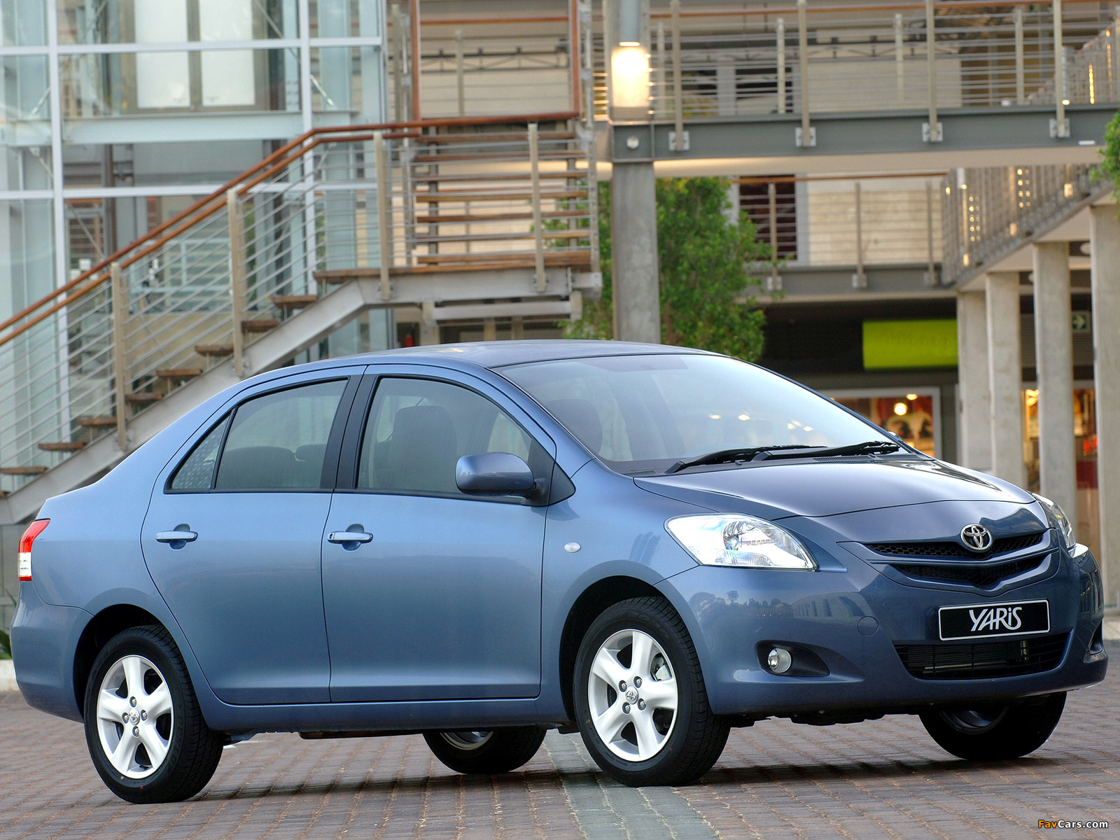 Pictures of Toyota Yaris Sedan ZA-spec 2006 (1600 x 1200)