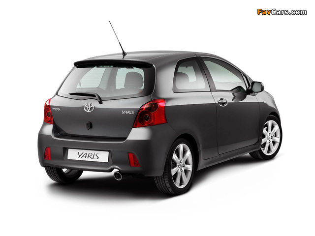 Pictures of Toyota Yaris T-Sport 3-door 2007–09 (640 x 480)