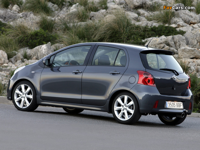 Pictures of Toyota Yaris T-Sport 5-door 2007–09 (640 x 480)