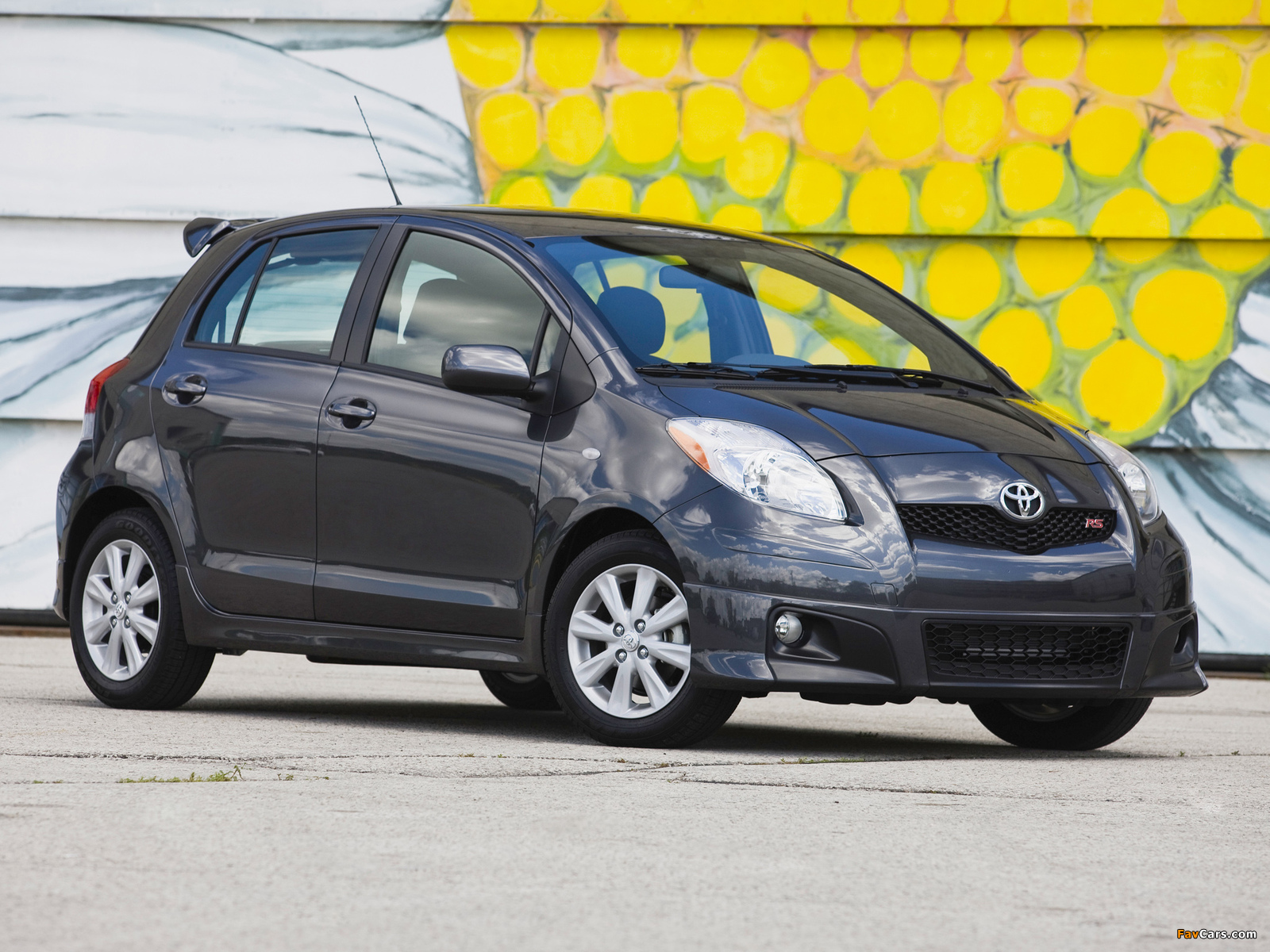 Pictures of Toyota Yaris RS 5-door 2008–09 (1600 x 1200)