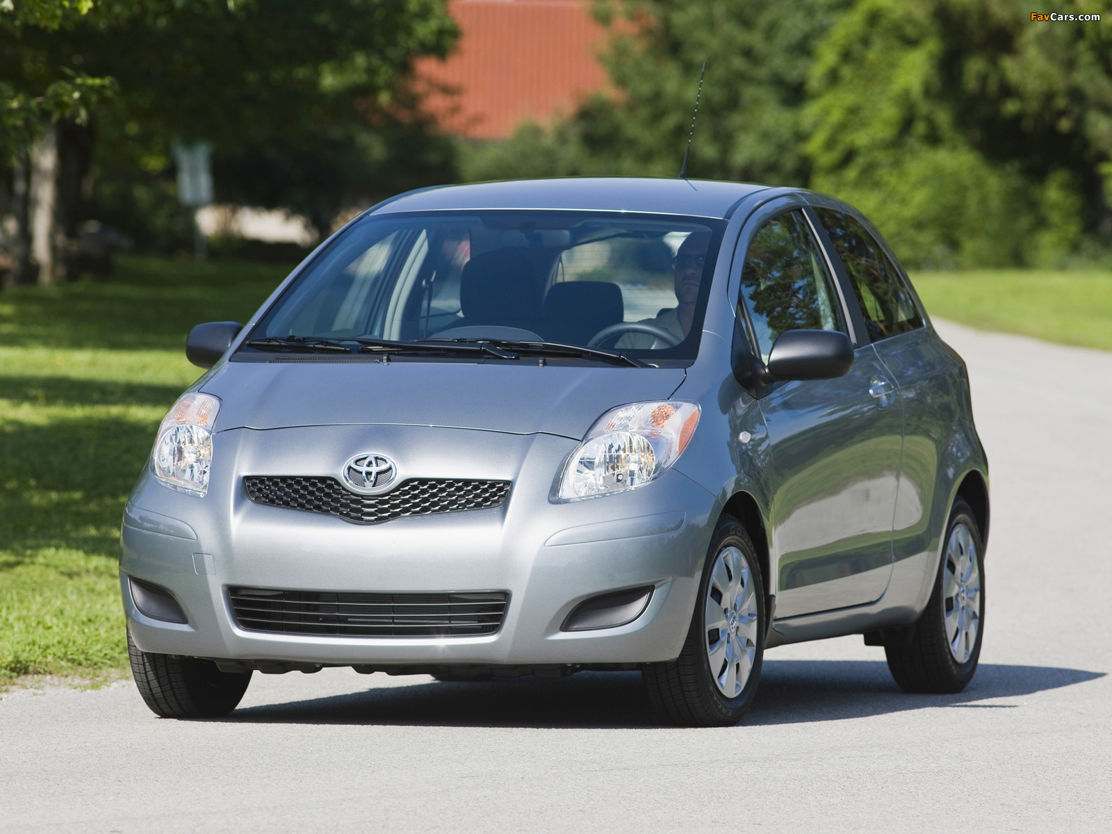 Pictures of Toyota Yaris 3-door US-spec 2009–11 (1600 x 1200)