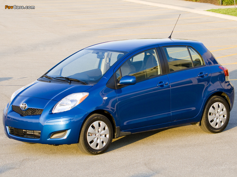 Pictures of Toyota Yaris 5-door US-spec 2009–11 (800 x 600)