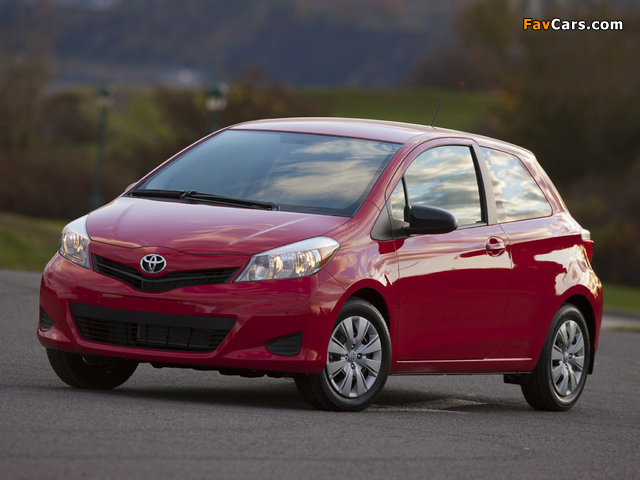 Pictures of Toyota Yaris LE 3-door US-spec 2011 (640 x 480)