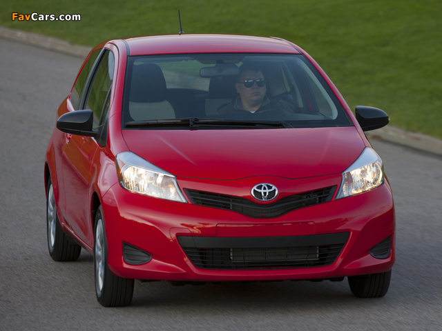 Pictures of Toyota Yaris LE 3-door US-spec 2011 (640 x 480)