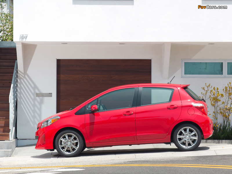 Pictures of Toyota Yaris SE 5-door US-spec 2011 (800 x 600)