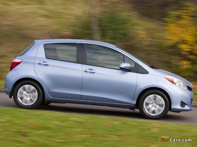 Pictures of Toyota Yaris LE 5-door US-spec 2011 (640 x 480)