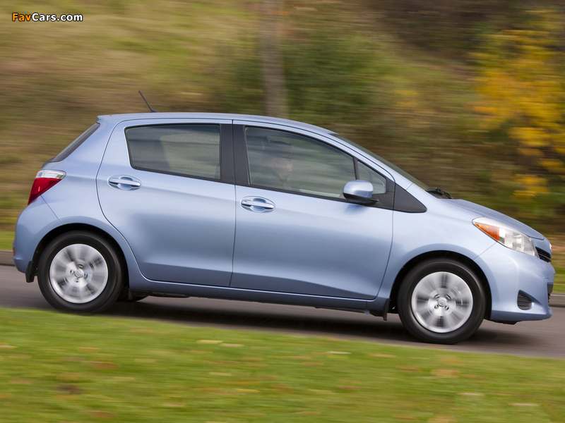 Pictures of Toyota Yaris LE 5-door US-spec 2011 (800 x 600)