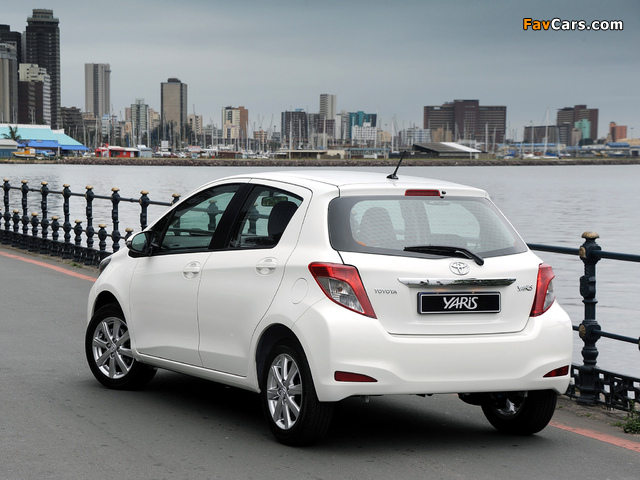 Pictures of Toyota Yaris 5-door ZA-spec 2011 (640 x 480)