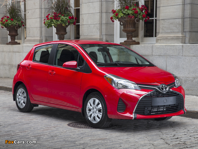 Pictures of 2015 Toyota Yaris LE 5-door US-spec 2014 (640 x 480)