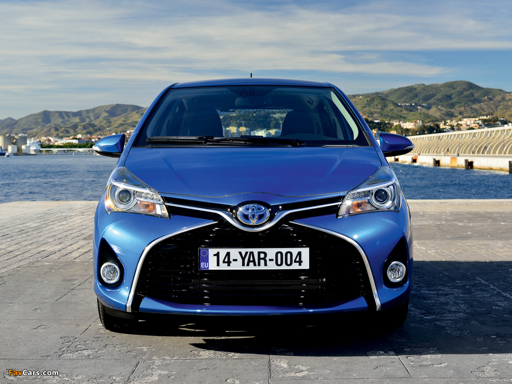 Pictures of Toyota Yaris Hybrid 2014 (1024 x 768)