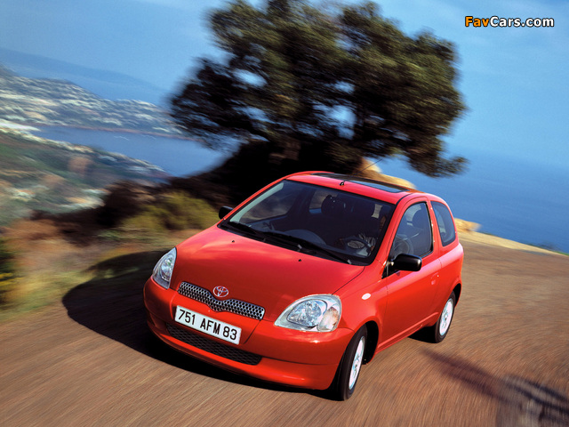 Toyota Yaris 3-door 1999–2003 photos (640 x 480)