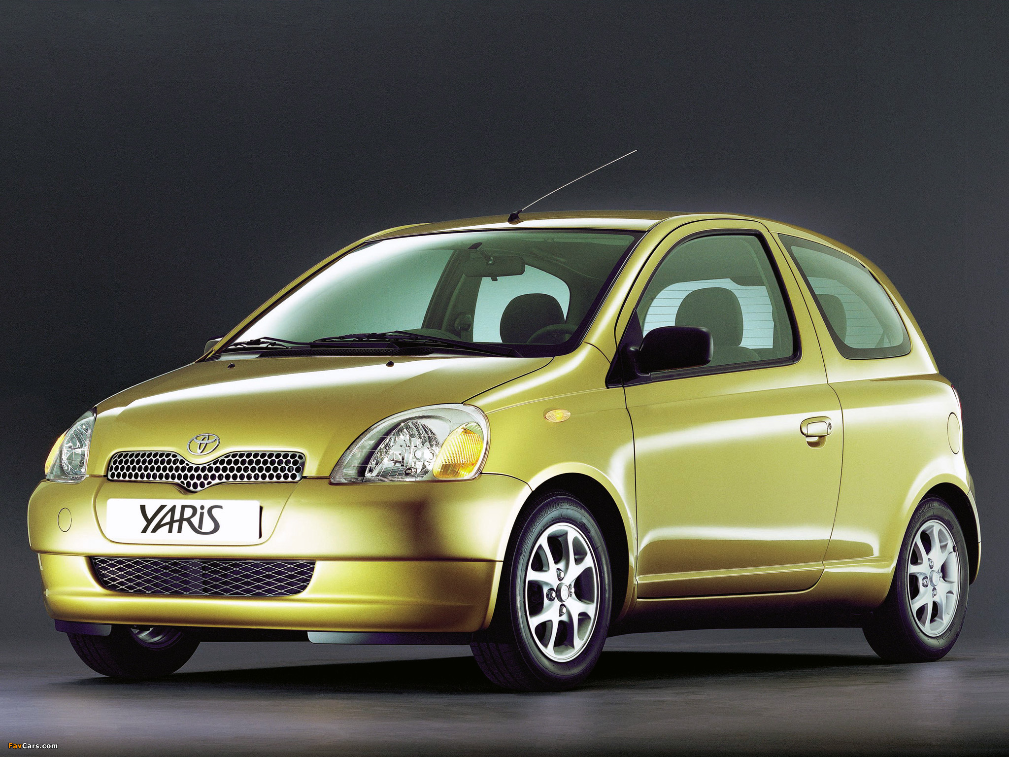 Toyota Yaris 3-door 1999–2003 pictures (2048 x 1536)