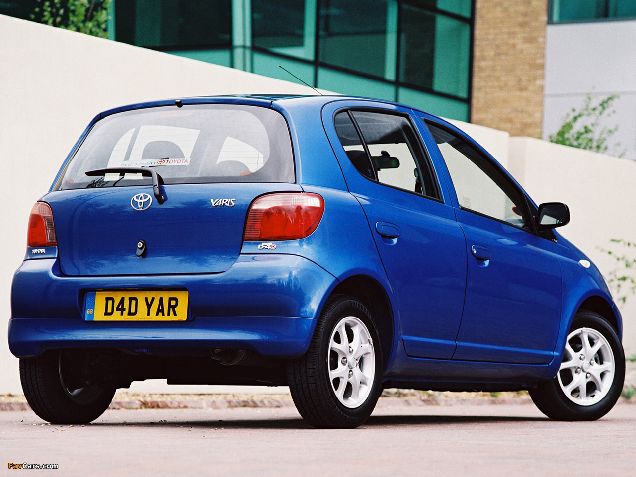 Toyota Yaris 5-door UK-spec 1999–2003 pictures (1280 x 960)