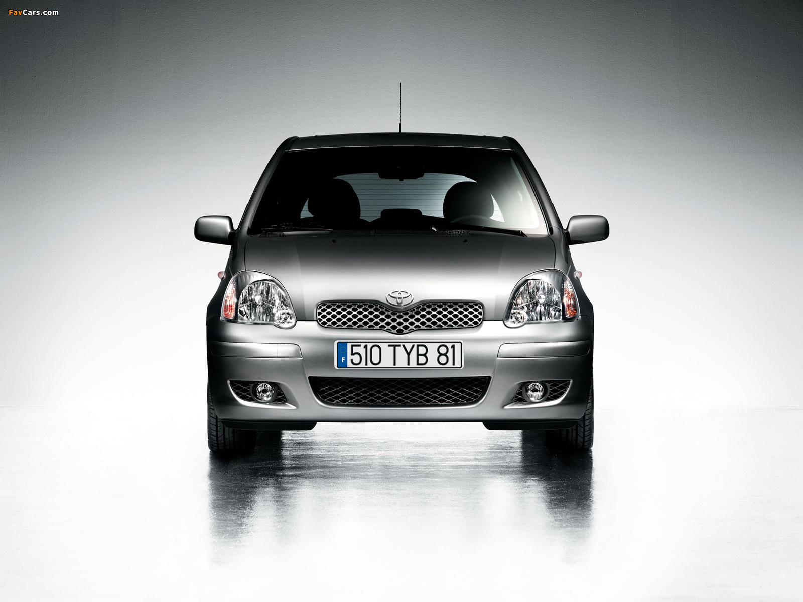 Toyota Yaris 5-door 2003–05 images (1600 x 1200)