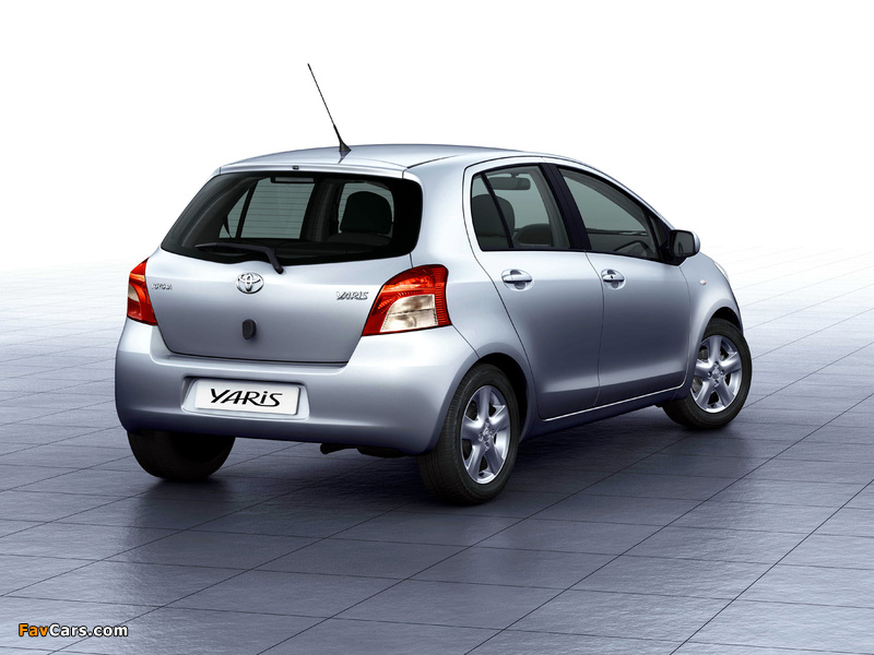 Toyota Yaris 5-door 2005–09 images (800 x 600)