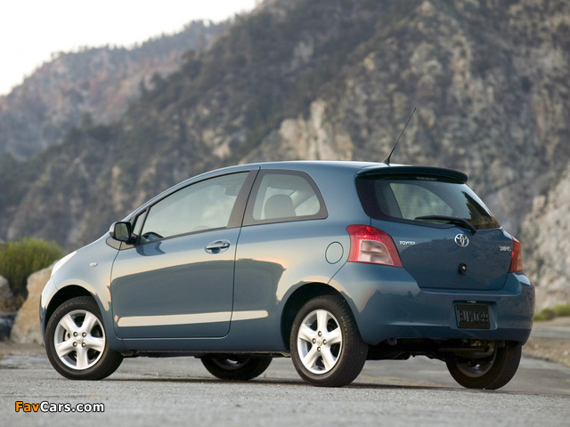 Toyota Yaris 3-door US-spec 2005–09 photos (640 x 480)