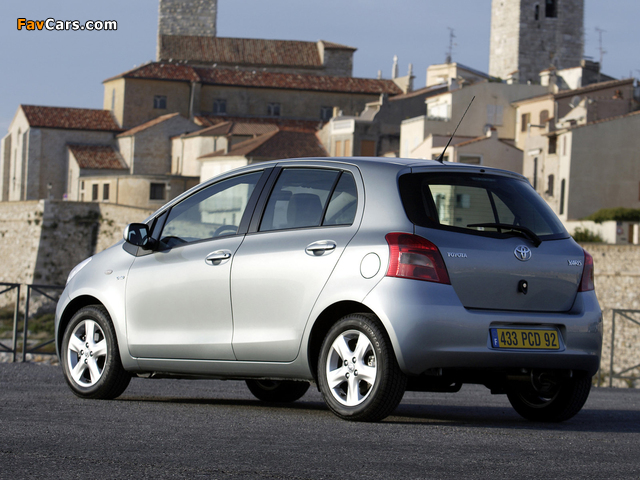 Toyota Yaris 5-door 2005–09 pictures (640 x 480)