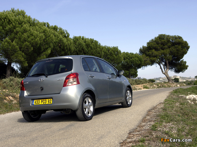 Toyota Yaris 5-door 2005–09 pictures (640 x 480)