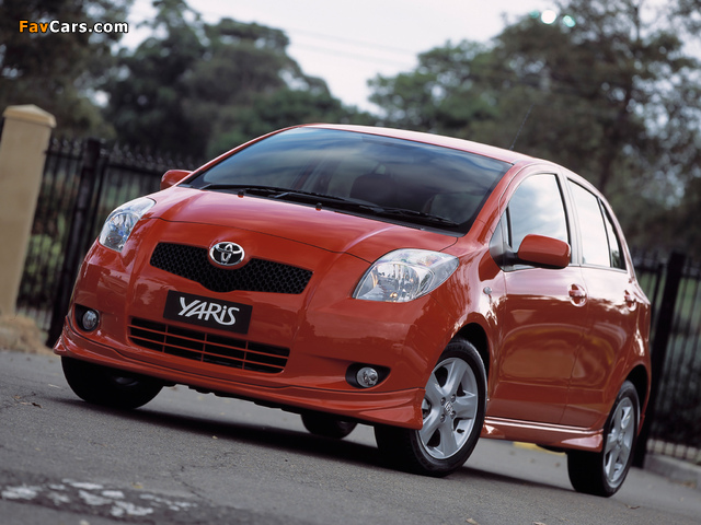 Toyota Yaris YRX 5-door 2006 images (640 x 480)