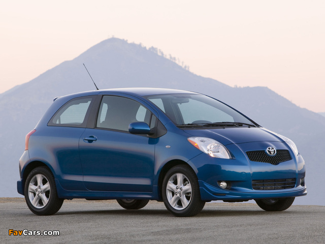 Toyota Yaris S 3-door 2006–09 wallpapers (640 x 480)