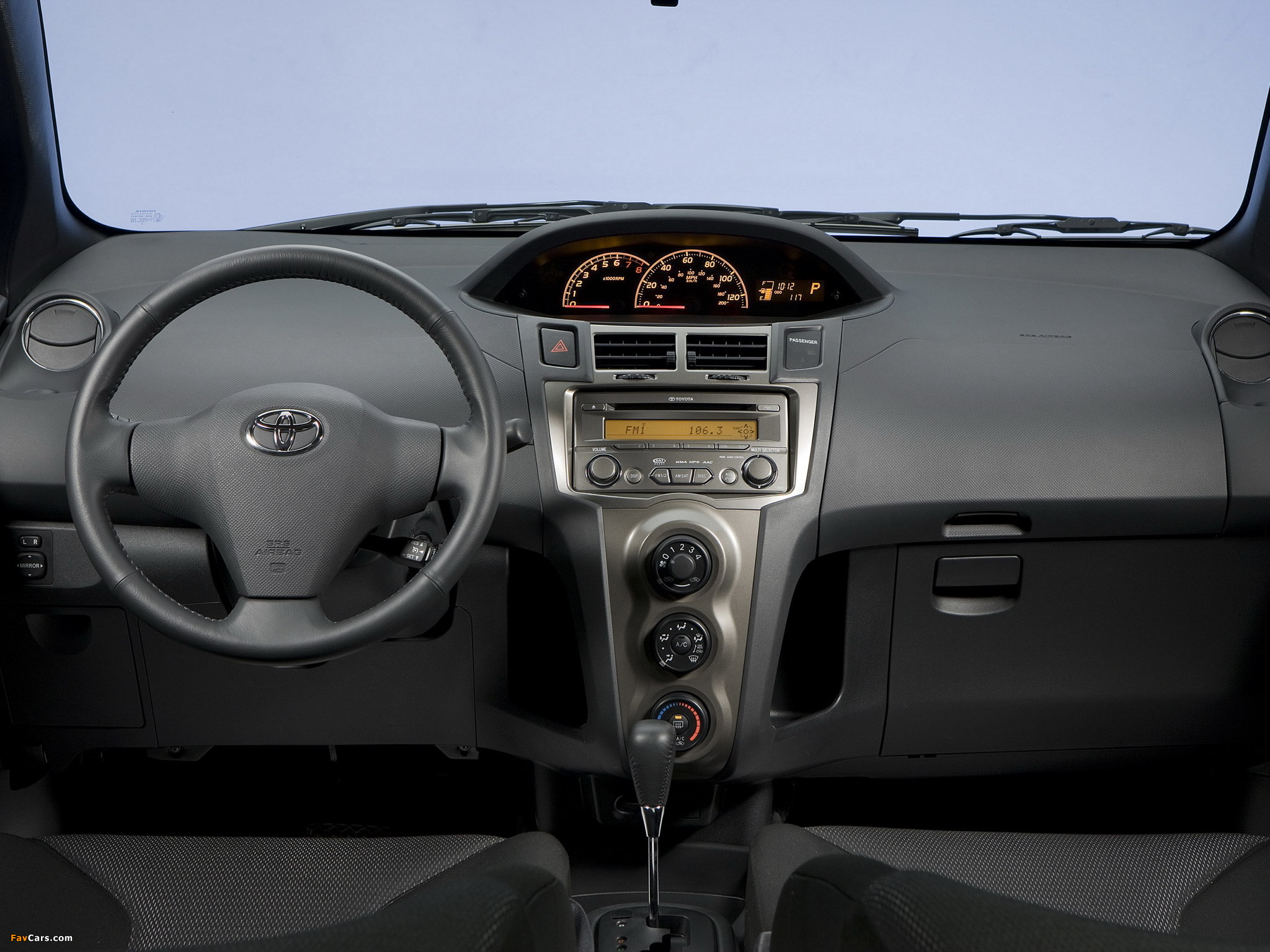 Toyota Yaris S 5-door 2008–09 photos (2048 x 1536)