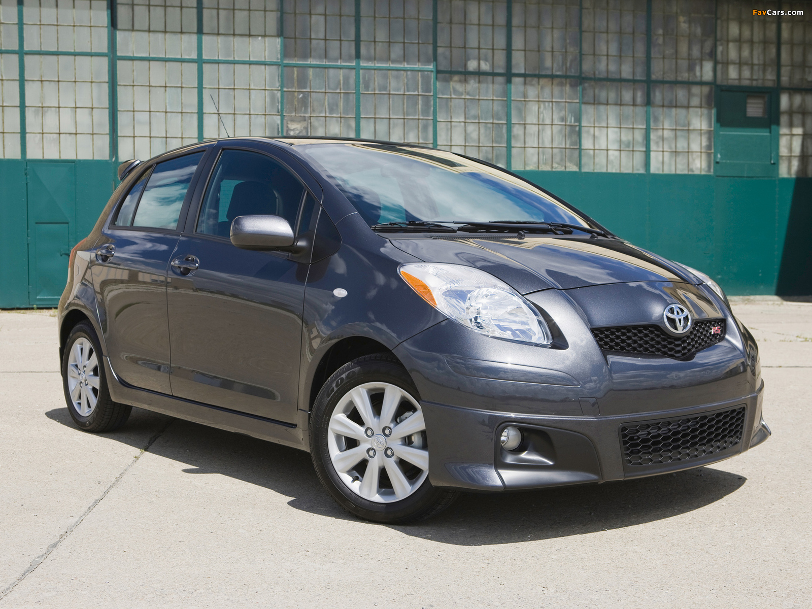 Toyota Yaris RS 5-door 2008–09 pictures (1600 x 1200)