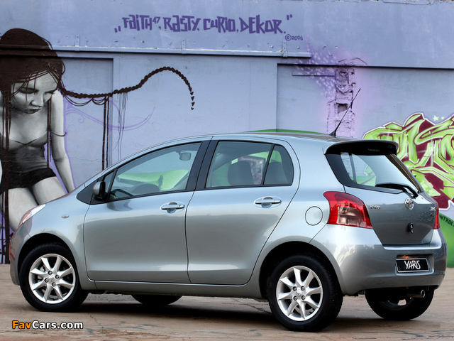 Toyota Yaris RF 2008 wallpapers (640 x 480)