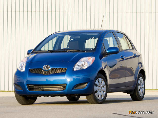 Toyota Yaris 5-door US-spec 2009–11 photos (640 x 480)