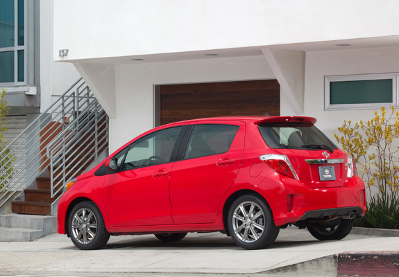 Toyota Yaris SE 5-door US-spec 2011 images