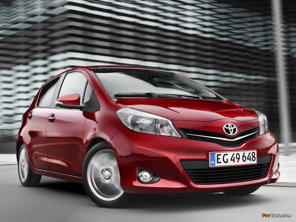 Toyota Yaris 5-door 2011 images (1024 x 768)