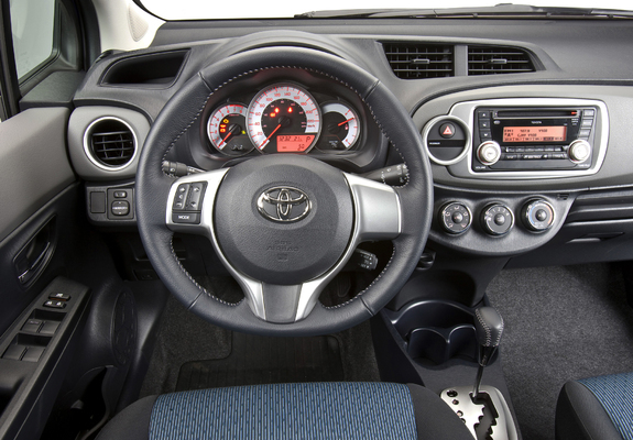 Toyota Yaris SE 5-door US-spec 2011 photos