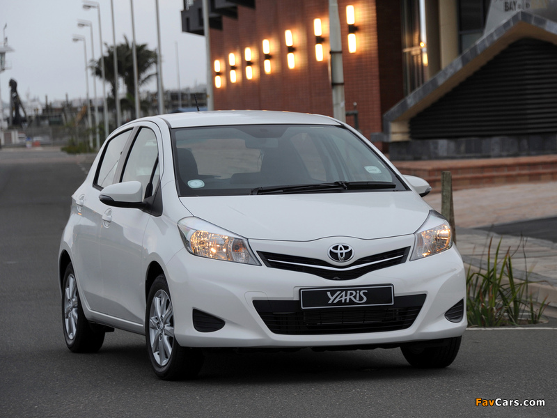 Toyota Yaris 5-door ZA-spec 2011 photos (800 x 600)