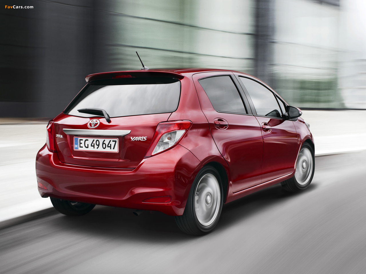 Toyota Yaris 5-door 2011 pictures (1280 x 960)