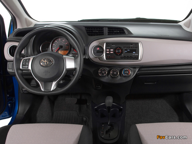 Toyota Yaris LE 3-door US-spec 2011 pictures (640 x 480)