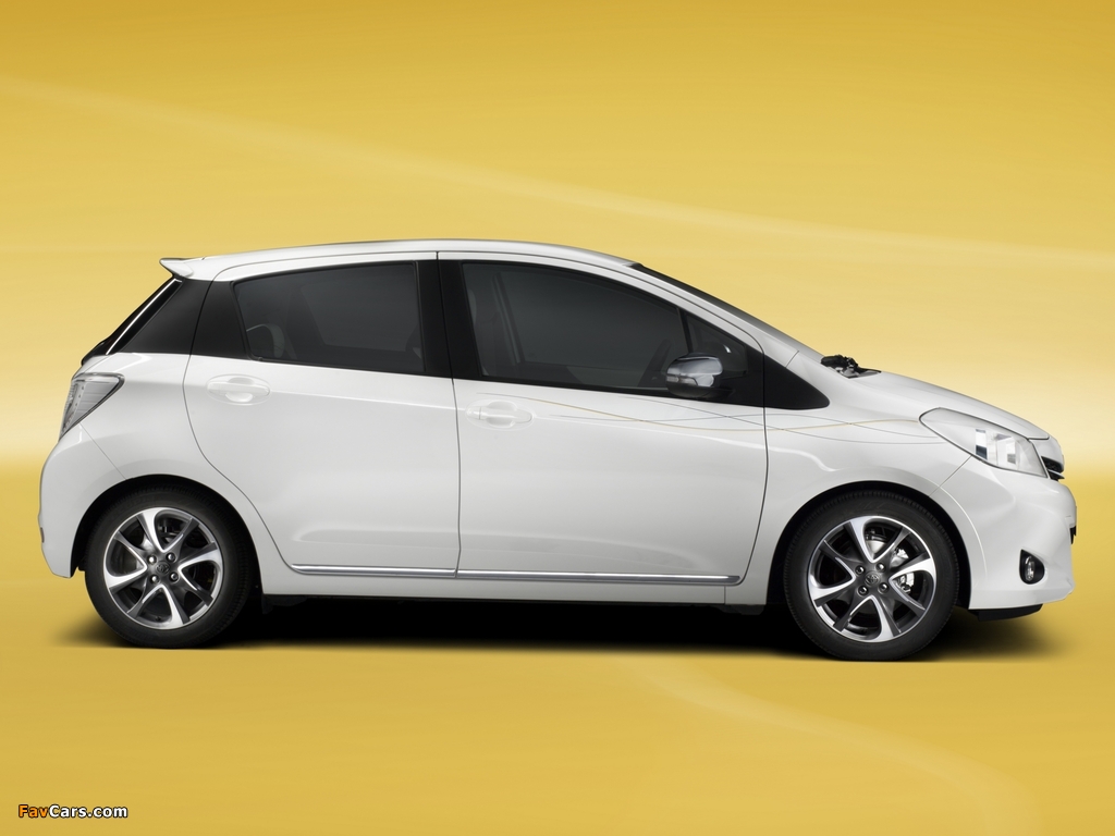 Toyota Yaris Trend 5-door 2012 images (1024 x 768)