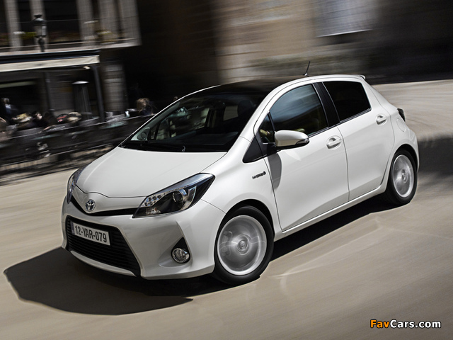 Toyota Yaris Hybrid 2012 photos (640 x 480)