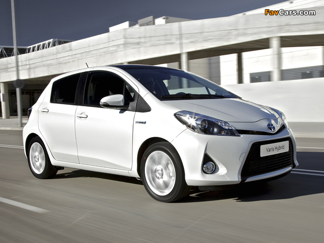 Toyota Yaris Hybrid 2012 pictures (640 x 480)