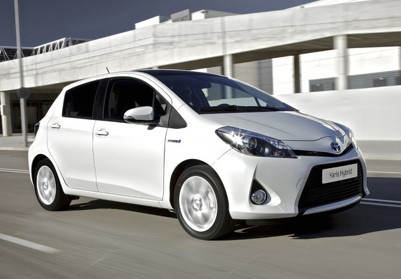 Toyota Yaris Hybrid 2012 pictures