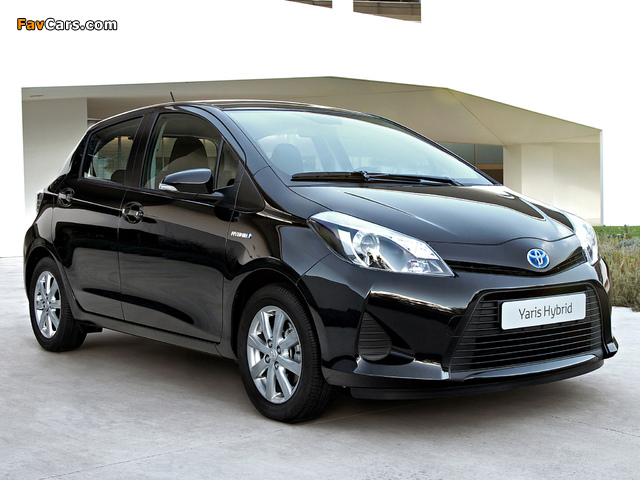 Toyota Yaris Hybrid 2012 pictures (640 x 480)