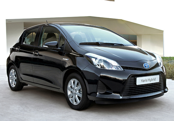 Toyota Yaris Hybrid 2012 pictures