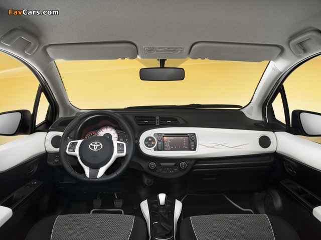 Toyota Yaris Trend 5-door 2012 pictures (640 x 480)