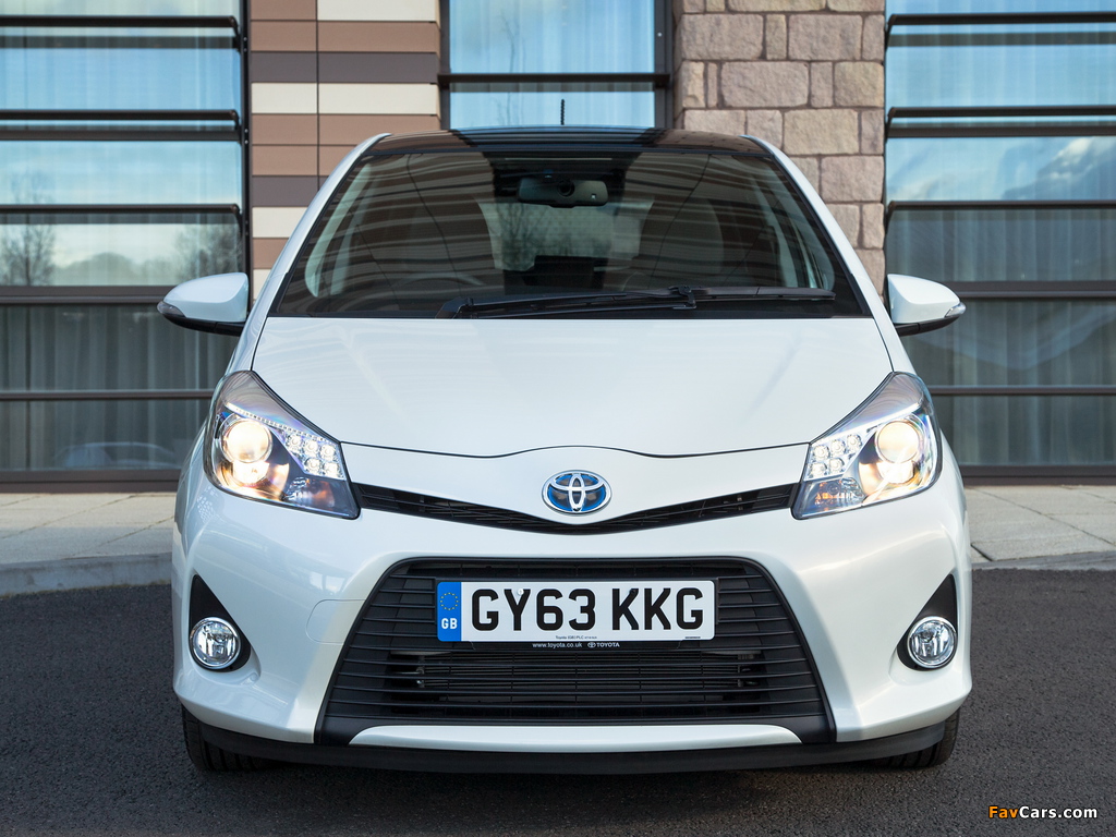 Toyota Yaris Hybrid Trend UK-spec 2013 images (1024 x 768)