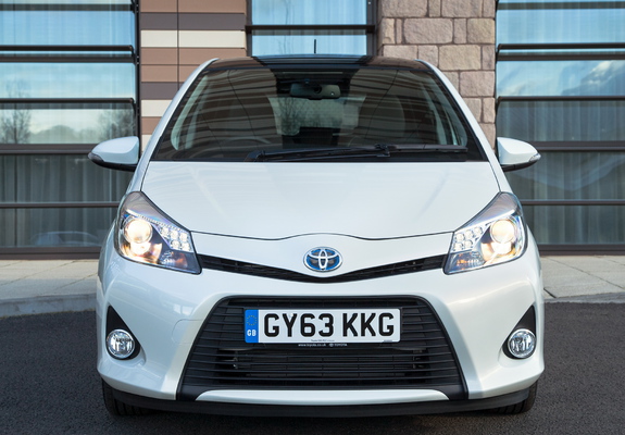Toyota Yaris Hybrid Trend UK-spec 2013 images