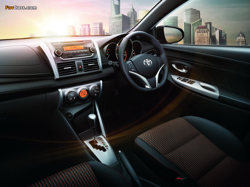 Toyota Yaris TH-spec 2013 pictures (800 x 600)