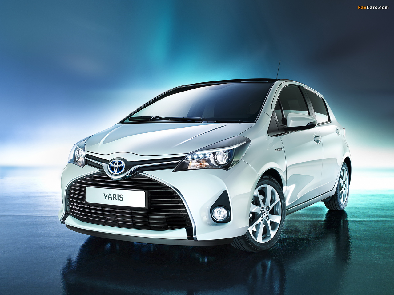Toyota Yaris Hybrid 2014 photos (1280 x 960)