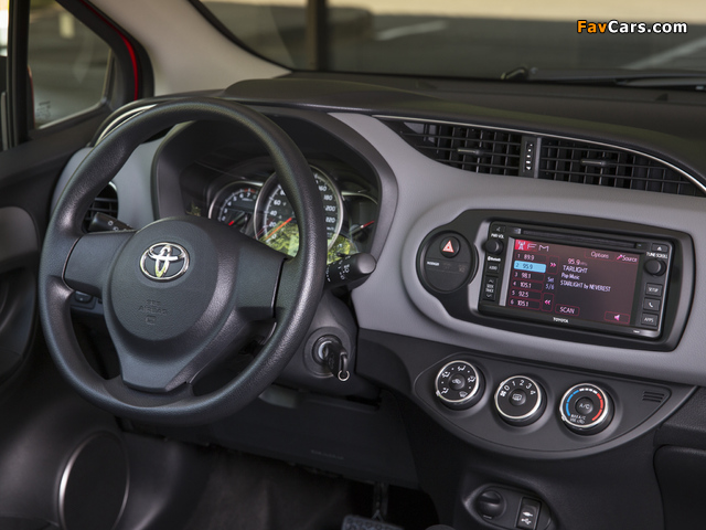 2015 Toyota Yaris LE 5-door US-spec 2014 photos (640 x 480)