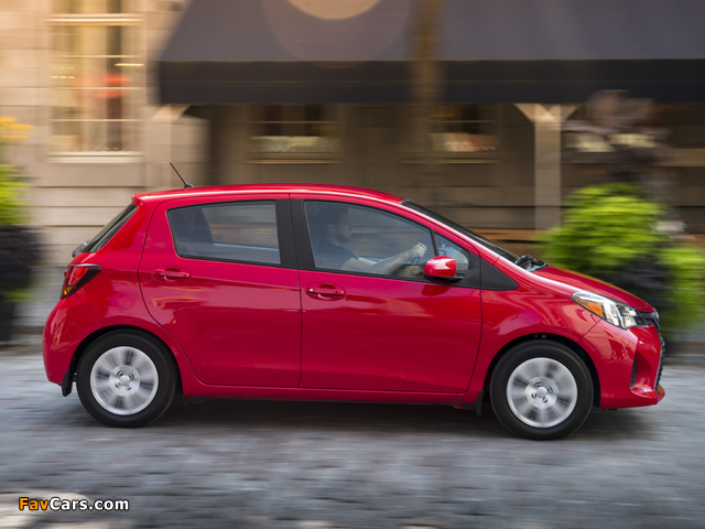 2015 Toyota Yaris LE 5-door US-spec 2014 photos (640 x 480)