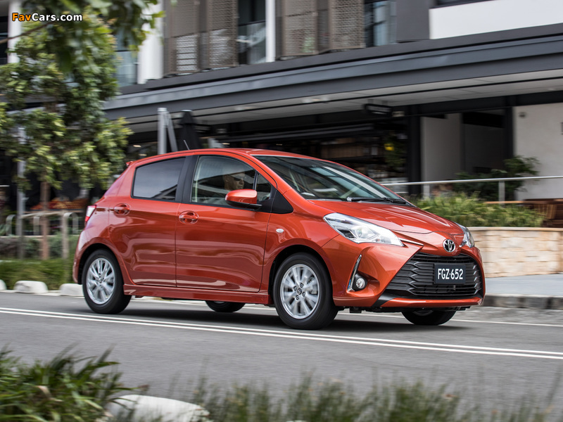 Toyota Yaris ZR AU-spec 2017 wallpapers (800 x 600)