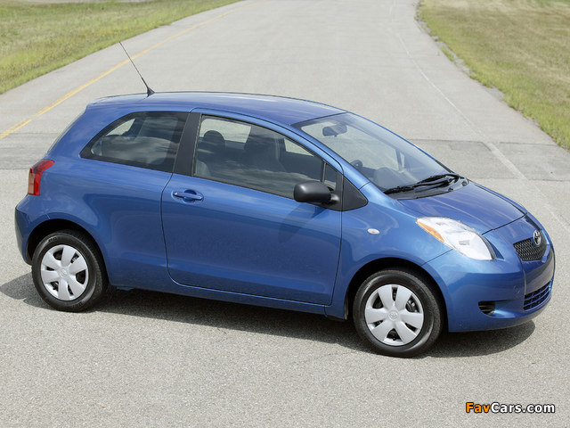 Toyota Yaris 3-door US-spec 2005–09 wallpapers (640 x 480)